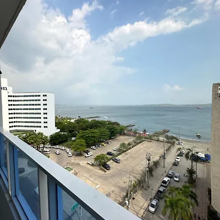 Lindo En El Laguito! Gran Ubicacion, Vista Al Mar Piso 8 *